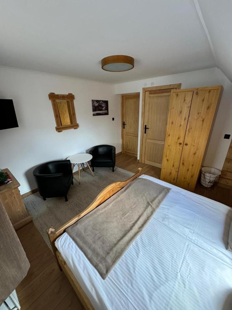 Apartamenty I Pokoje Krupowki Tuz Tuz Zakopane Kamer foto